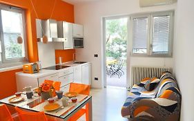 Orange Breeze